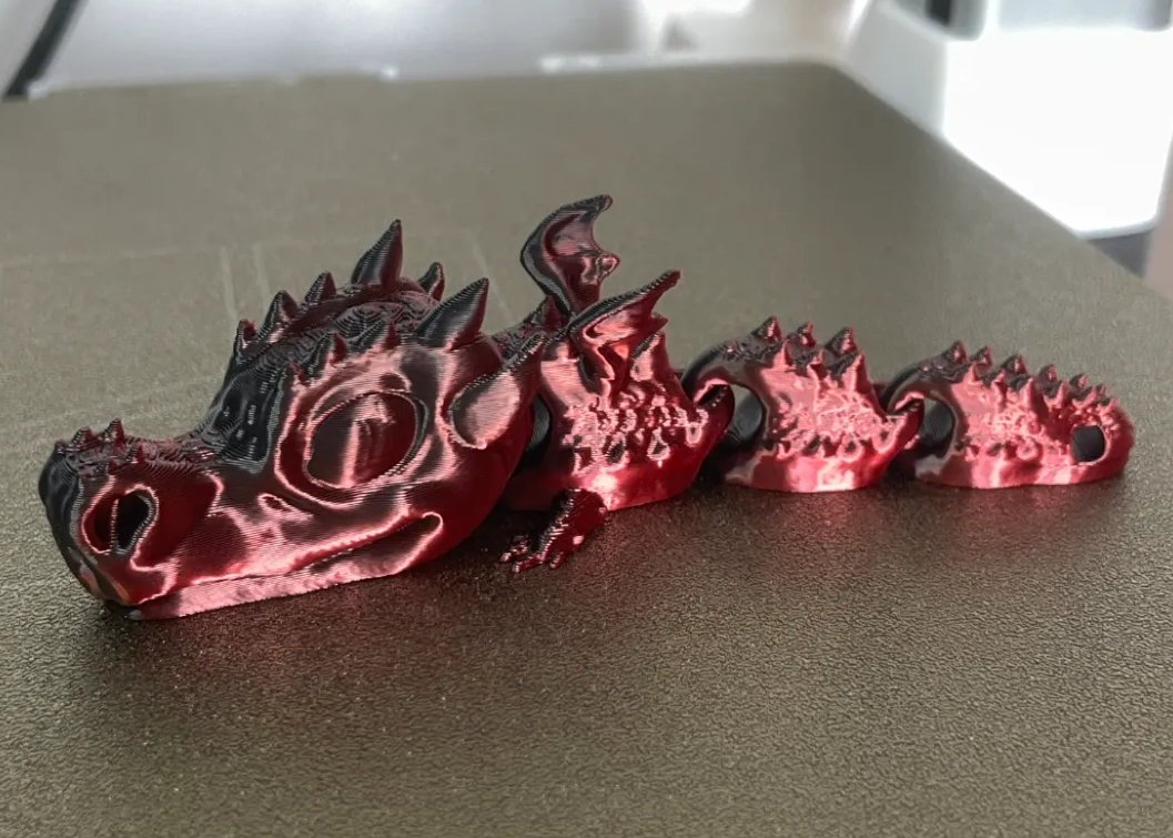 Uroczy Ruchomy Smok 3D